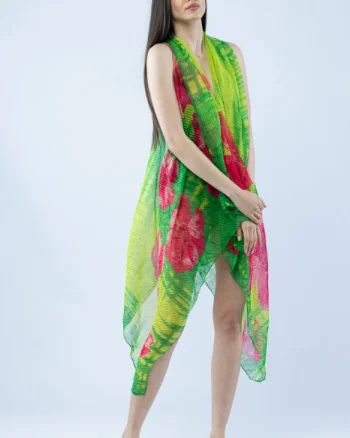 Pareo plaja din material plisat matasos si usor, in nuante exotice de verde si fucsia