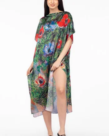 Rochie de plaja lunga tip poncho din matase cu imprimeu impresionist, floral pe fond verde