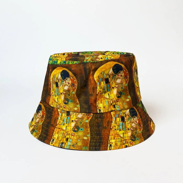 Palarie tip bucket unisex cu doua fete imprimata cu reproducere dupa   Sarutul    lui Klimt