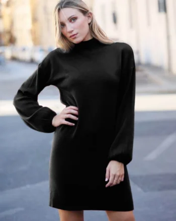 Rochie scurta tricotata cu maneca bufanta, neagra