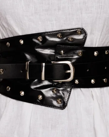 Curea neagra asimetrica din piele ecologica lucioasa cu catarama si tinte metalice argintii, cu elastic la spate