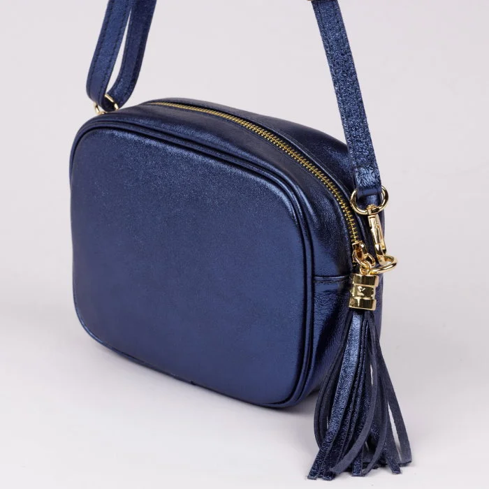 Geanta crossbody albastru metalizat din piele naturala, cu ciucure din piele