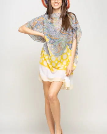 Rochie de plaja tip poncho cu motive florale si buline galbene, vascoza
