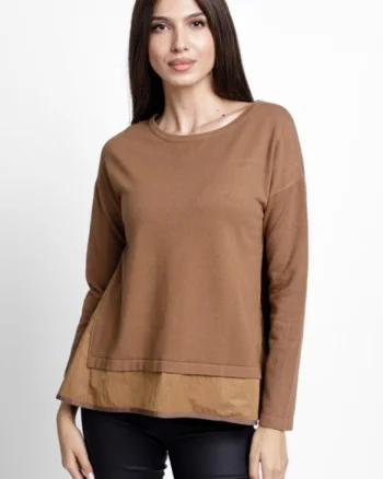 Pulover evazat cu angora, cu insertii laterale brodate, camel