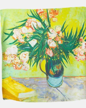 Esarfa patrata cu o singura fata imprimata cu reproducerea dupa un tablou cu flori de Van Gogh