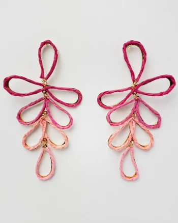 Cercei lungi si flexibili din metal auriu si celuloza, in nuante de roz si fucsia