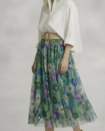 Fusta clos din tulle cu imprimeu floral pictural pe fond verde