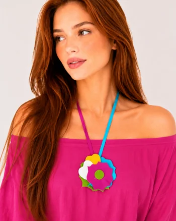 Colier multicolor din piele naturala, cu trandafir lucrat manual