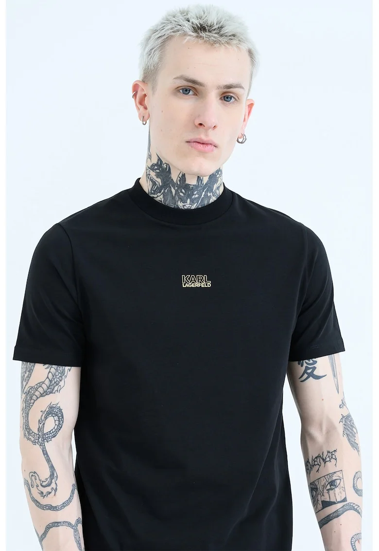 Tricou cu decolteu la baza gatului si imprimeu logo discret, Negru