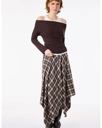 Bluza cu decolteu pe un umar, Maro cognac