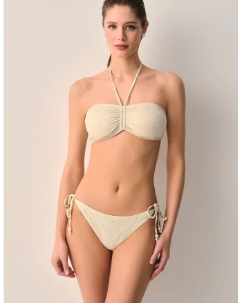 Sutien texturat, Alb fildes