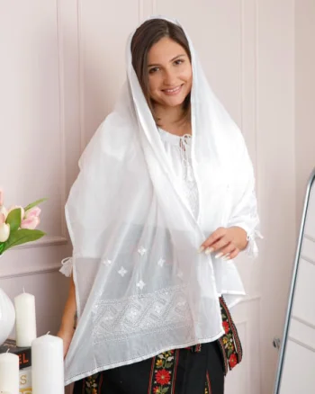 Marama traditionala alba cu broderie geometrica alba Carla