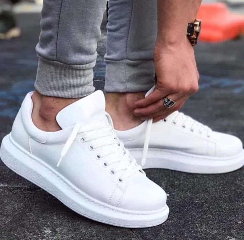 Adidasi barbati casual VIP ZR 111