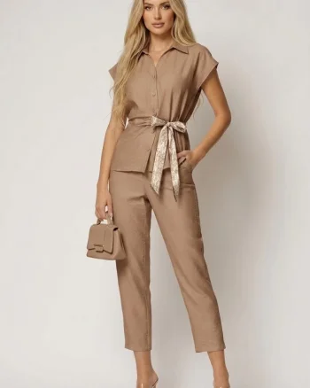 Compleu dama bej format din camasa cu design deosebit si pantaloni lejeri