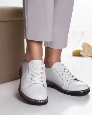 Pantofi dama casual albi din piele naturala bety