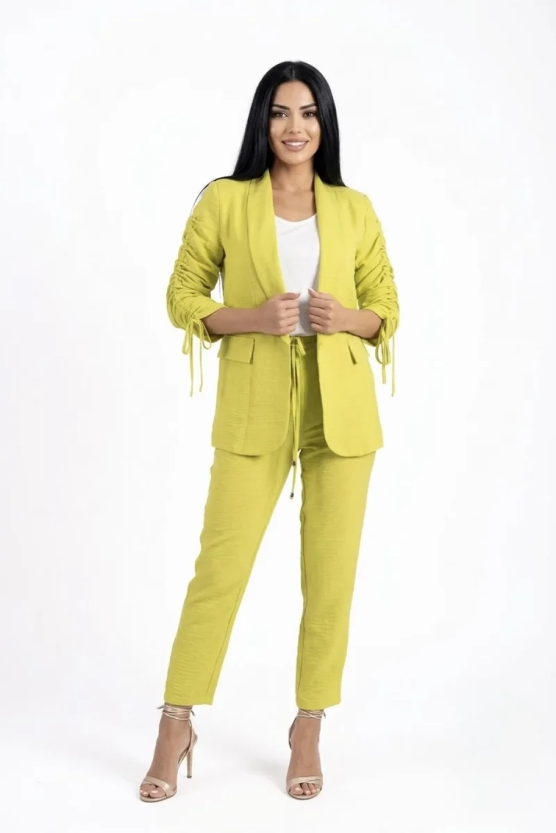 Pantaloni casual din vascoza cu buzunare laterale si elastic la talie