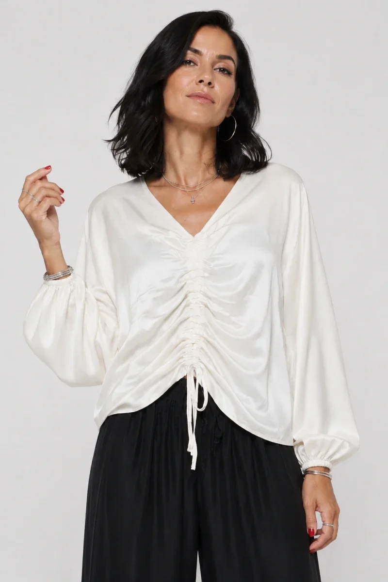 Bluza dama eleganta din satin de matase si vascoza cu fronseu reglabil - alb ivoire
