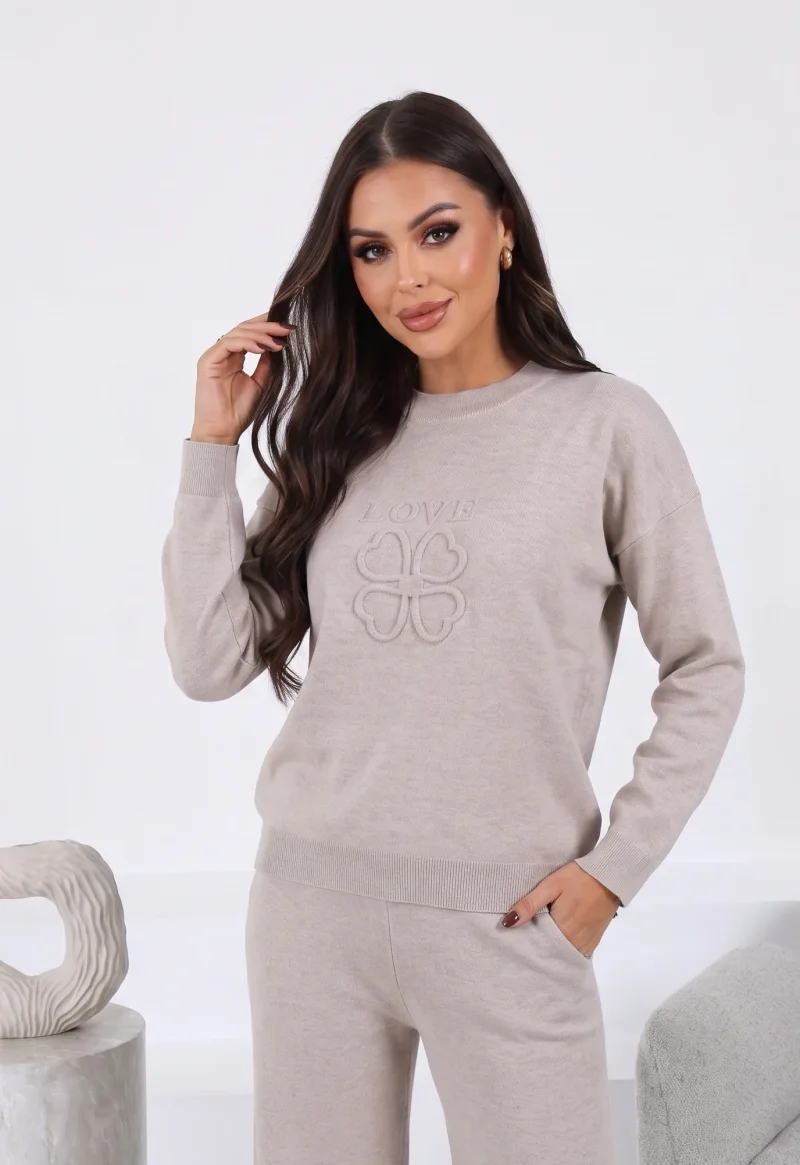 Compleu LOVE din tricot fin