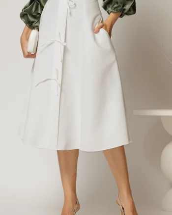 Fusta DY Fashion alba midi clos cu fundite aplicate