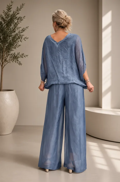 Pantaloni dama eleganti, largi, din matase si vascoza cu dublura, albastru jeans usor prespalata