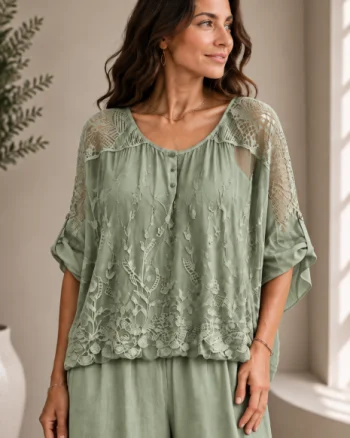 Bluza din matase si vascoza cu broderie bogata, dantela pe spate si nasturei, verde salvie