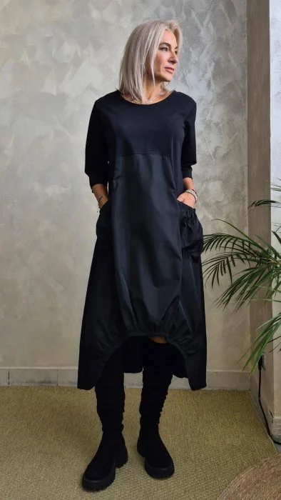 Rochie midi oversize cu itafta si croi asimetric, negru