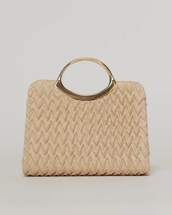 Clutch elegant bej din piele ecologica intoarsa cu design modern
