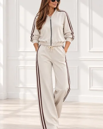 Trening dama CORINA, cu guler inalt si fermoar, Alb prafuit, Marime S/M/L