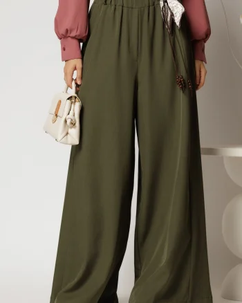 Pantaloni kaki cu croi larg si esarfa in talie