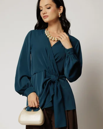 Bluza turcoaz eleganta cu decolteu petrecut si nod in talie