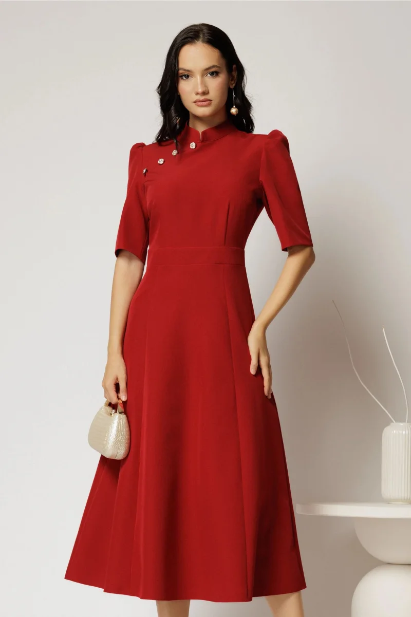 Rochie DY Fashion midi rosu inchis cu guler tunica si aplicatii la decolteu
