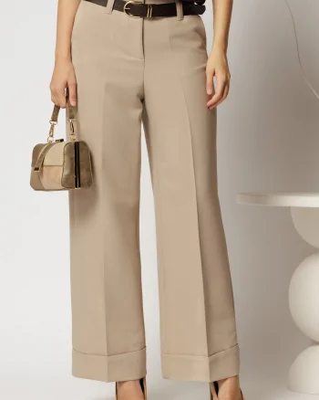 Pantaloni bej office casual cu croi drept si curea