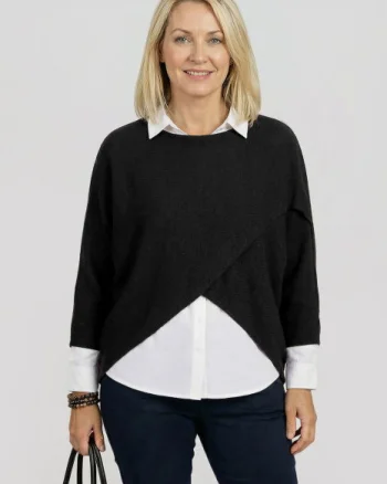 Pulover tip poncho petrecut asimetric, negru