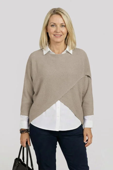 Pulover tip poncho petrecut asimetric, bej fango