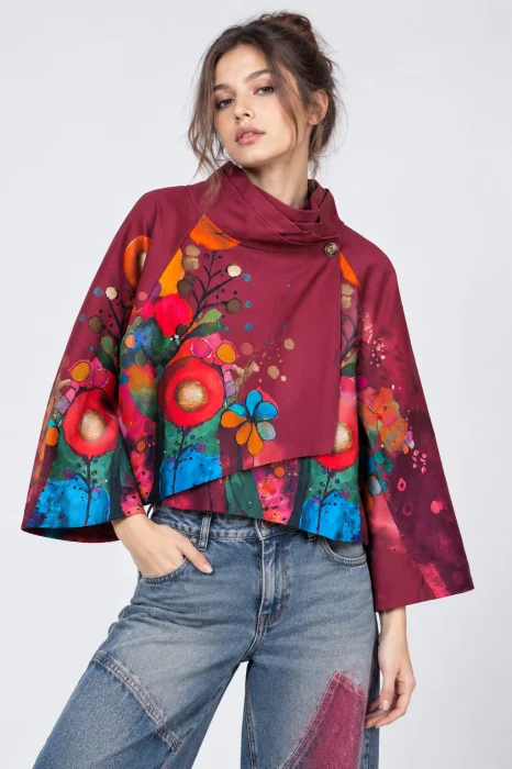 Jacheta scurta petrecuta cu imprimeu floral abstract multicolor, bordo
