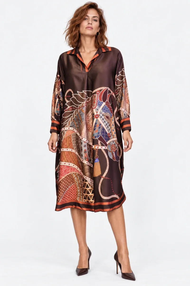 Rochie midi satinata din matase si vascoza cu imprimeu cai, maro