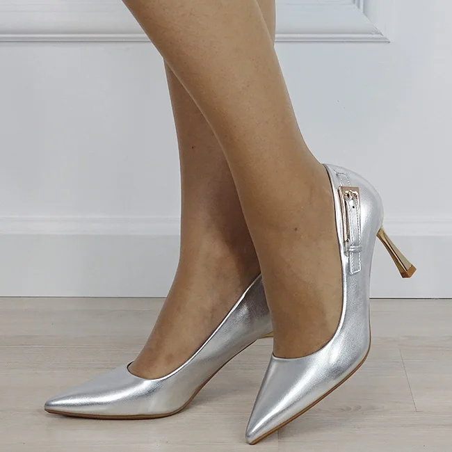 Pantofi eleganti argintii cu toc si brosa aurie D-1273  02