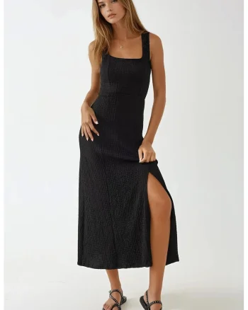 Rochie midi  texturata - guler patrat - neagra - tricot