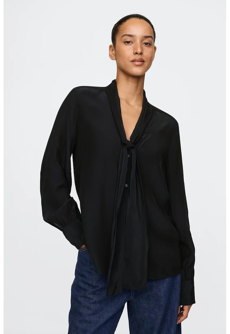 Bluza cu guler cu funda din panglici - Negru