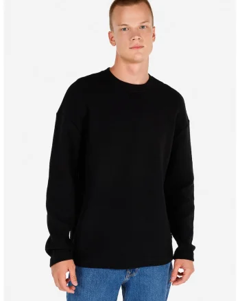 Bluza cu decolteu la baza gatului si maneci cazute - Negru