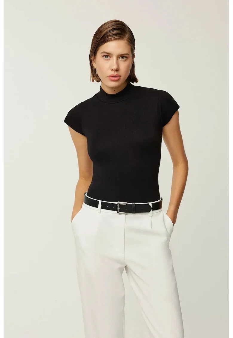 Bluza dama -  maneca scurta - guler inalt - negru - tricot