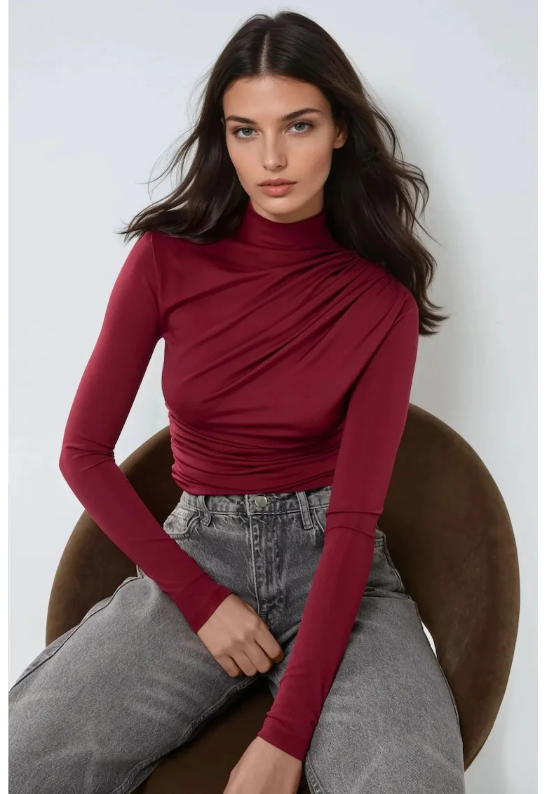 Bluza dama -  guler inalt - detaliu drapat - rosu - poliester