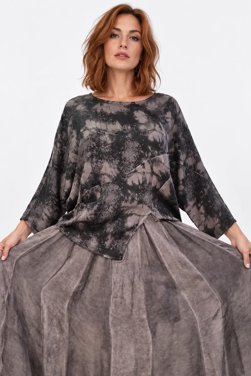 Bluza ampla din vascoza cu imprimeu abstract efect washed, taupe-negru