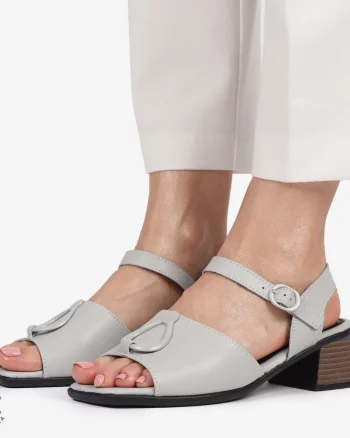 Sandale elegante din piele naturală CU CATARAMA SI VARF DECUPAT CRL1402 GRI