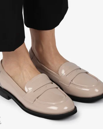 Mocasini dama din Piele Naturala LACUITA CU CATARAMA CRL1366 ROZ INCHIS