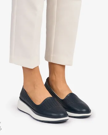 Balerini dama din Piele Naturala Perforata CRL1075 CULOARE: Bleumarin