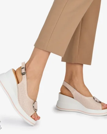 SANDALE Dama Piele Naturala CU TALPA INALTA SI ACCESORIU METALIC CRL1047 Culoare: ROZ