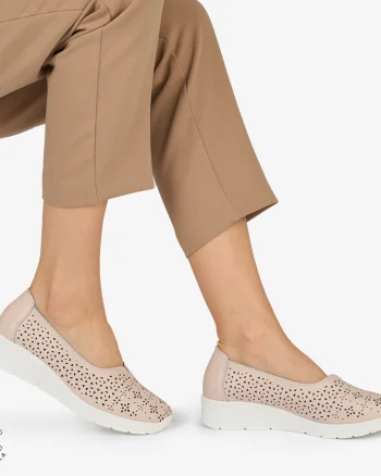 BALERINI din PIELE NATURALA PERFORATA CRL1040 CULOARE: ROZ