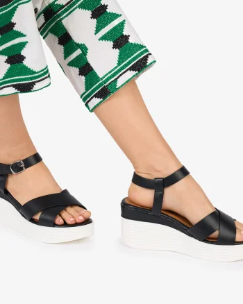 SANDALE dama Piele ECOLOGICA CU PLATFORMA CRL1015 Culoare: NEGRU