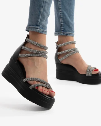 SANDALE DIN PIELE ECOLOGICA CU PLATFORMA SI STRASURI CRL0749 NEGRU